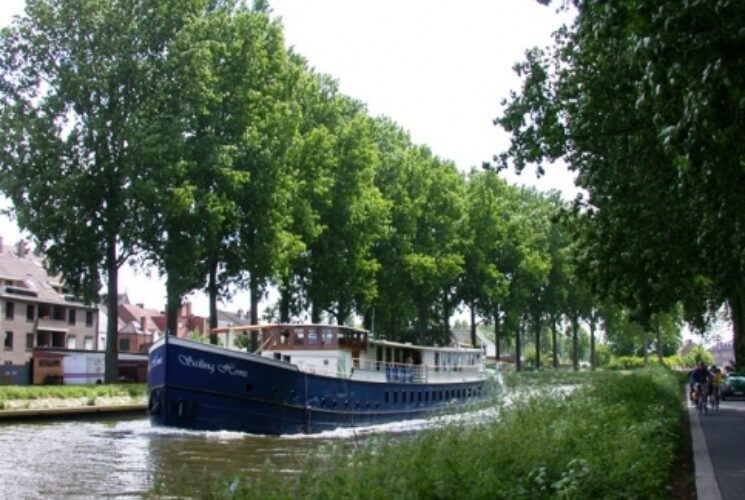 Barge Sailing Home Sailing