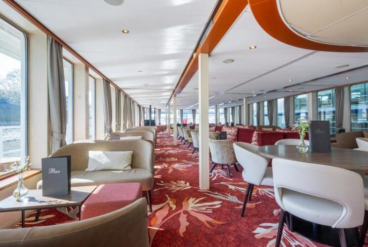 Lisabelle Lounge2