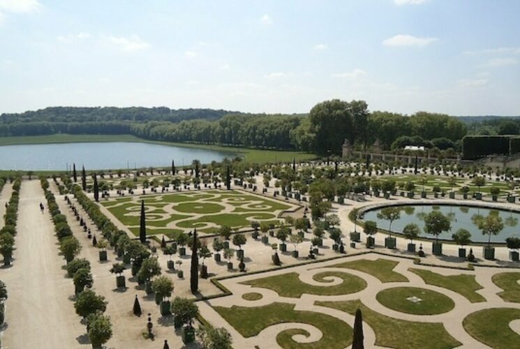 Clair Versailles